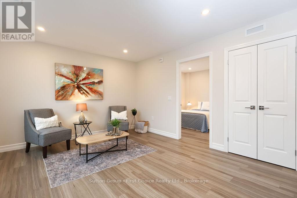 












101 - 100 GORDON STREET

,
Stratford,




Ontario
N5A7T8

