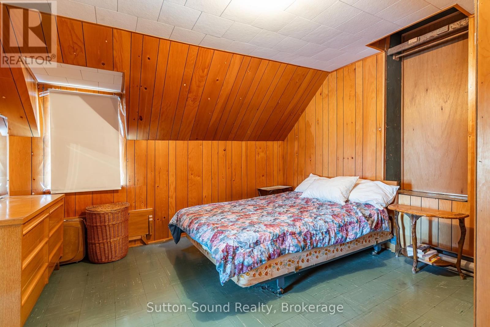 












443 AND 445 TAYLOR STREET

,
South Bruce Peninsula,




Ontario
N0H2T0

