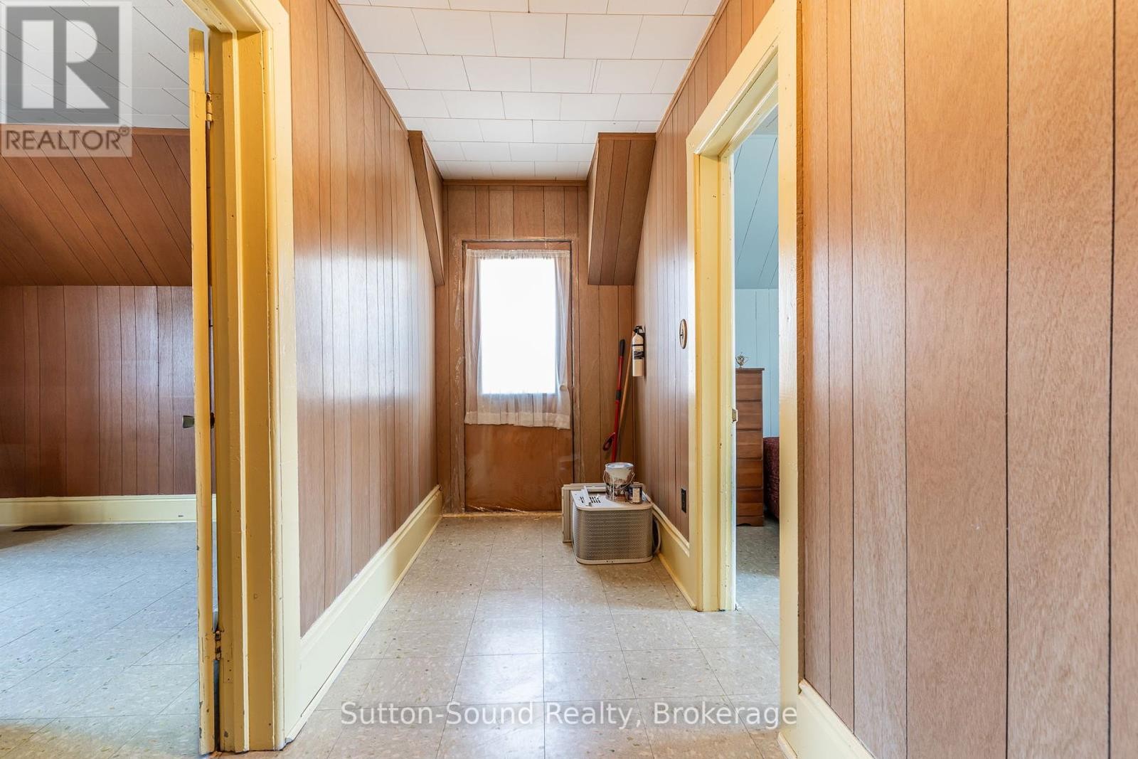 












443 AND 445 TAYLOR STREET

,
South Bruce Peninsula,




Ontario
N0H2T0

