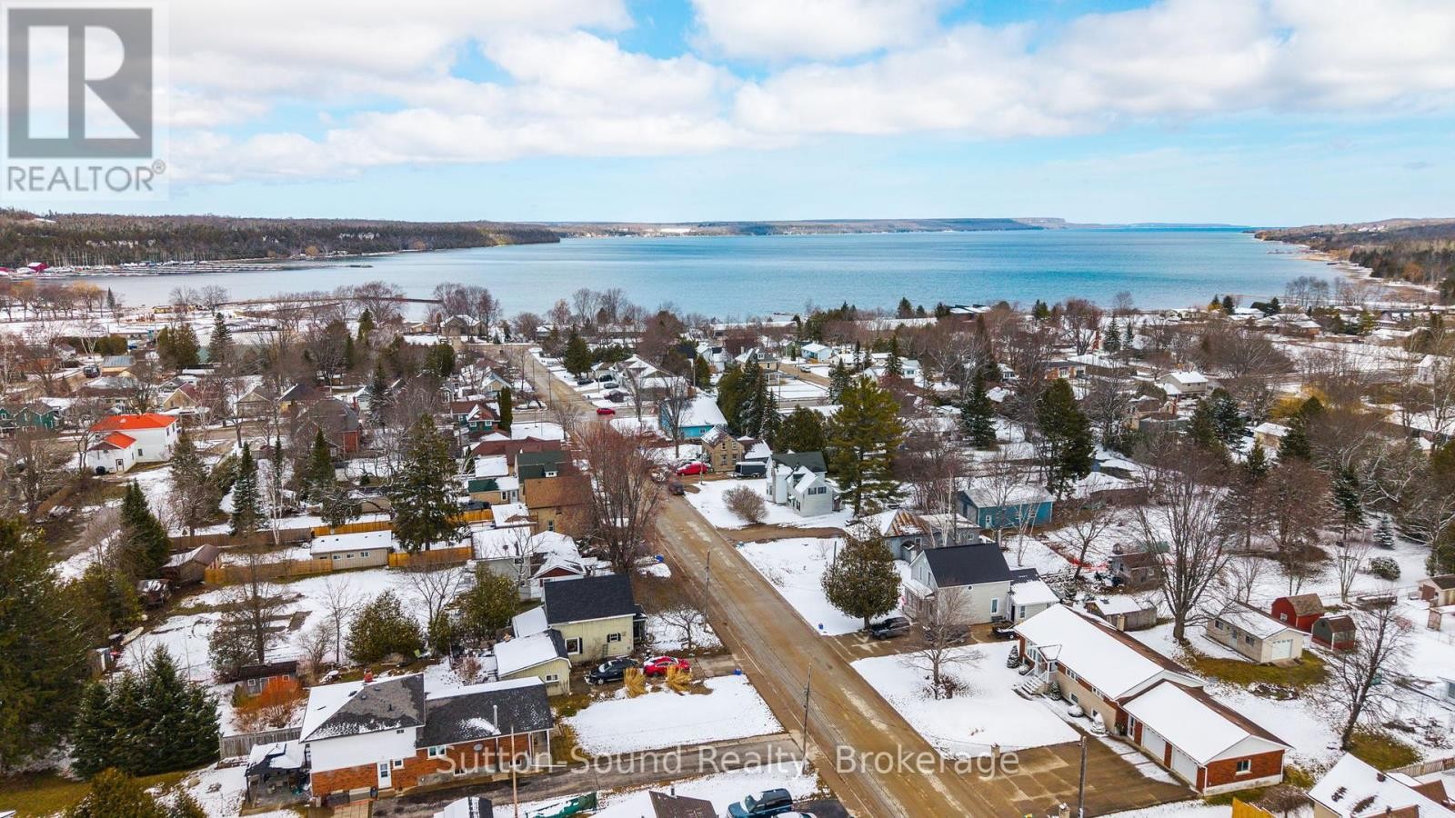 












443 AND 445 TAYLOR STREET

,
South Bruce Peninsula,




Ontario
N0H2T0


