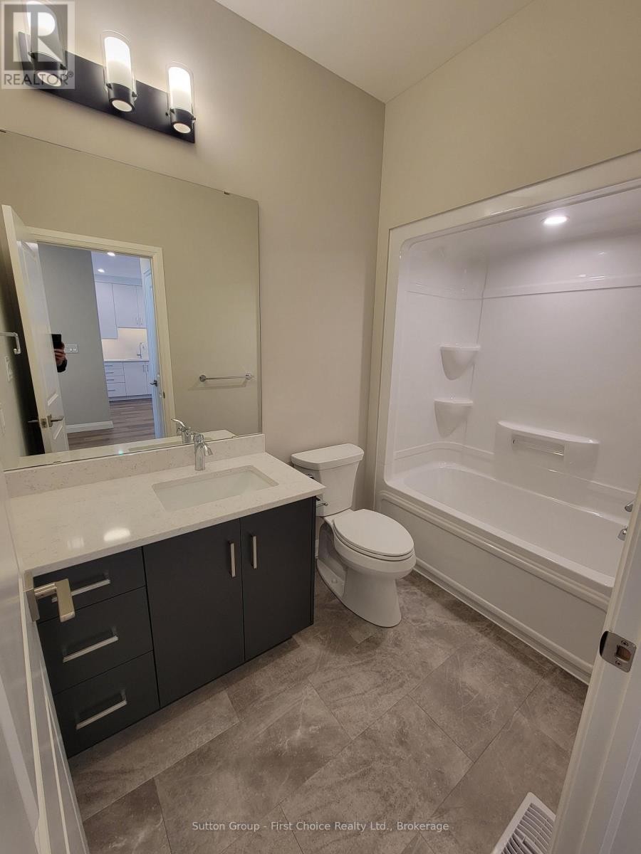 












119 ROWE AVENUE

,
South Huron (Exeter),




Ontario
N0M1S1

