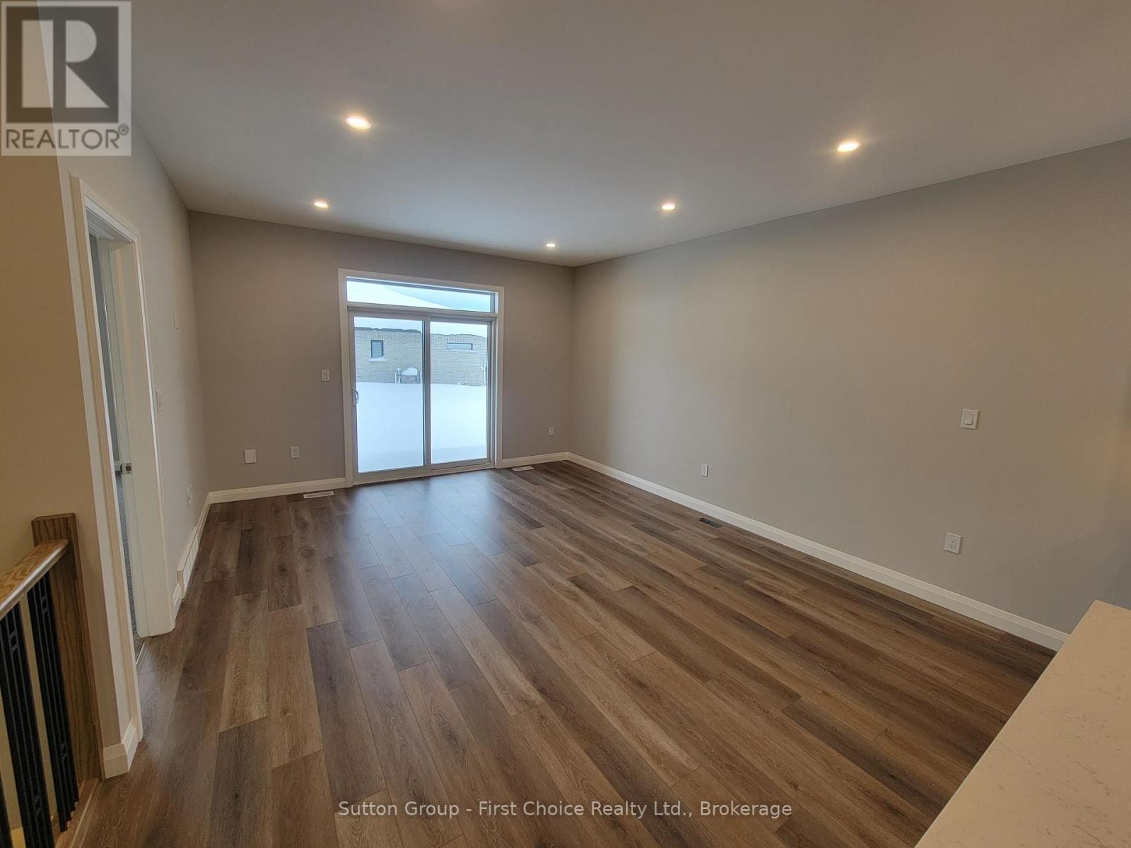 












119 ROWE AVENUE

,
South Huron (Exeter),




Ontario
N0M1S1

