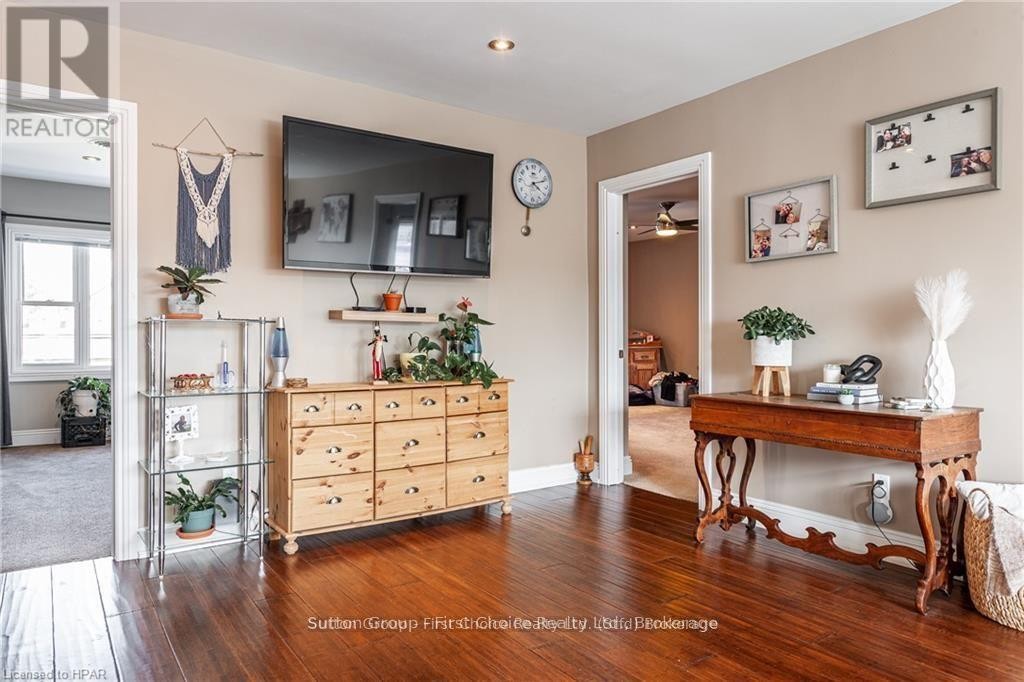 












152 ST PATRICK STREET

,
Stratford,




Ontario
N5A1A9

