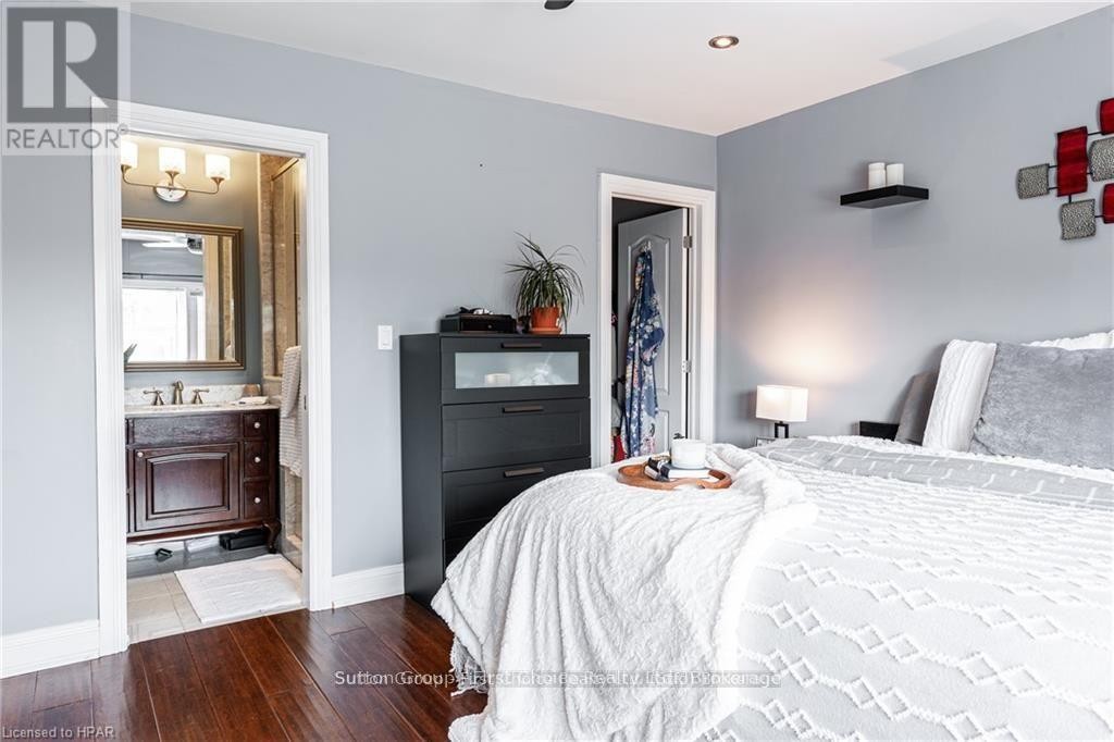 












152 ST PATRICK STREET

,
Stratford,




Ontario
N5A1A9

