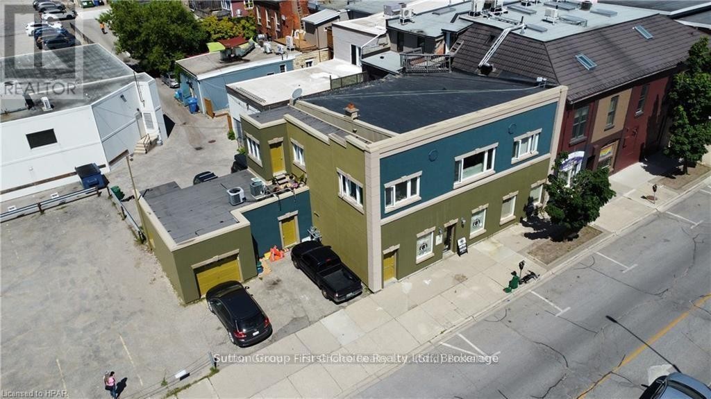 












152 ST PATRICK STREET

,
Stratford,




Ontario
N5A1A9

