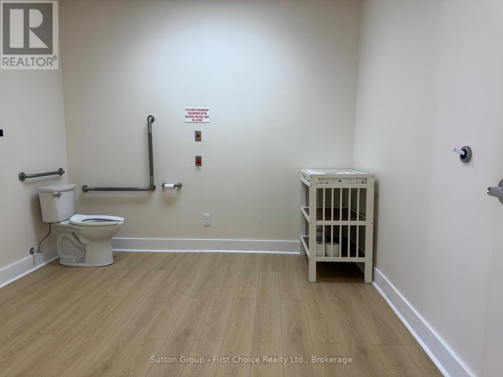 












152 ST PATRICK STREET

,
Stratford,




Ontario
N5A1A9

