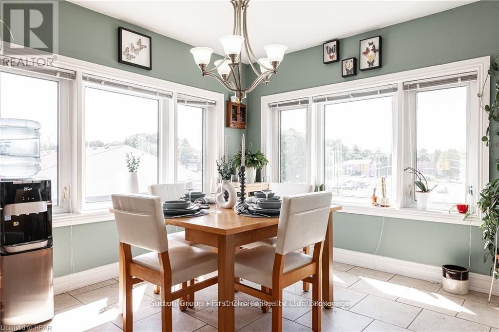 












152 ST PATRICK STREET

,
Stratford,




Ontario
N5A1A9

