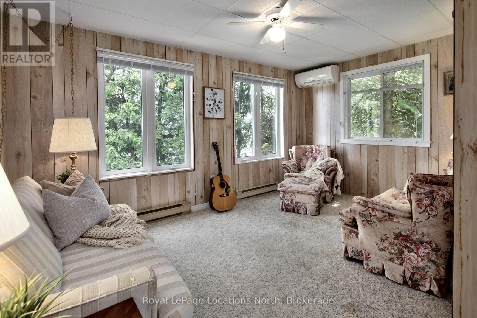 












313 CEDAR AVE

,
Meaford,




Ontario
N4L1W5

