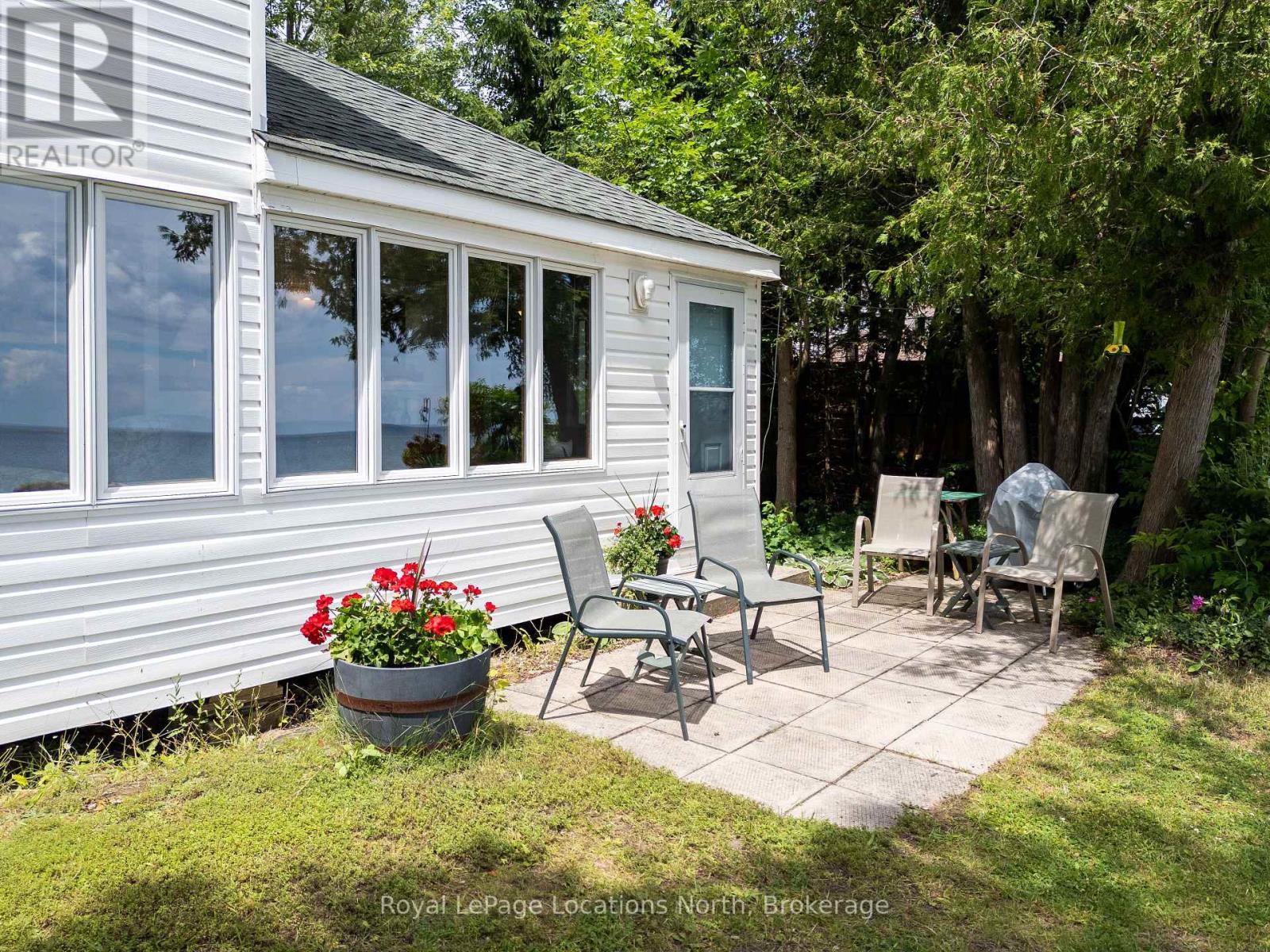 












313 CEDAR AVE

,
Meaford,




Ontario
N4L1W5

