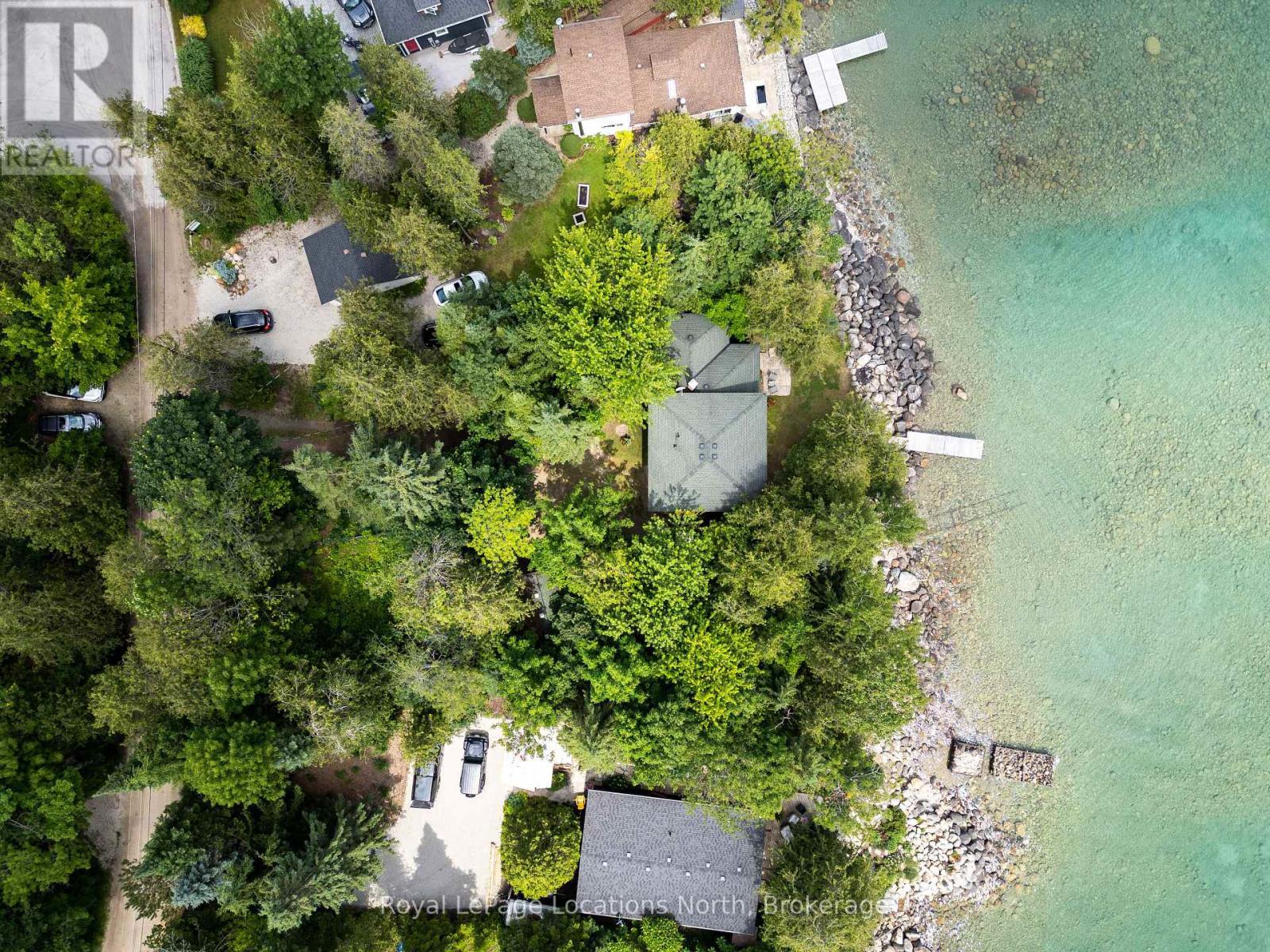 












313 CEDAR AVE

,
Meaford,




Ontario
N4L1W5

