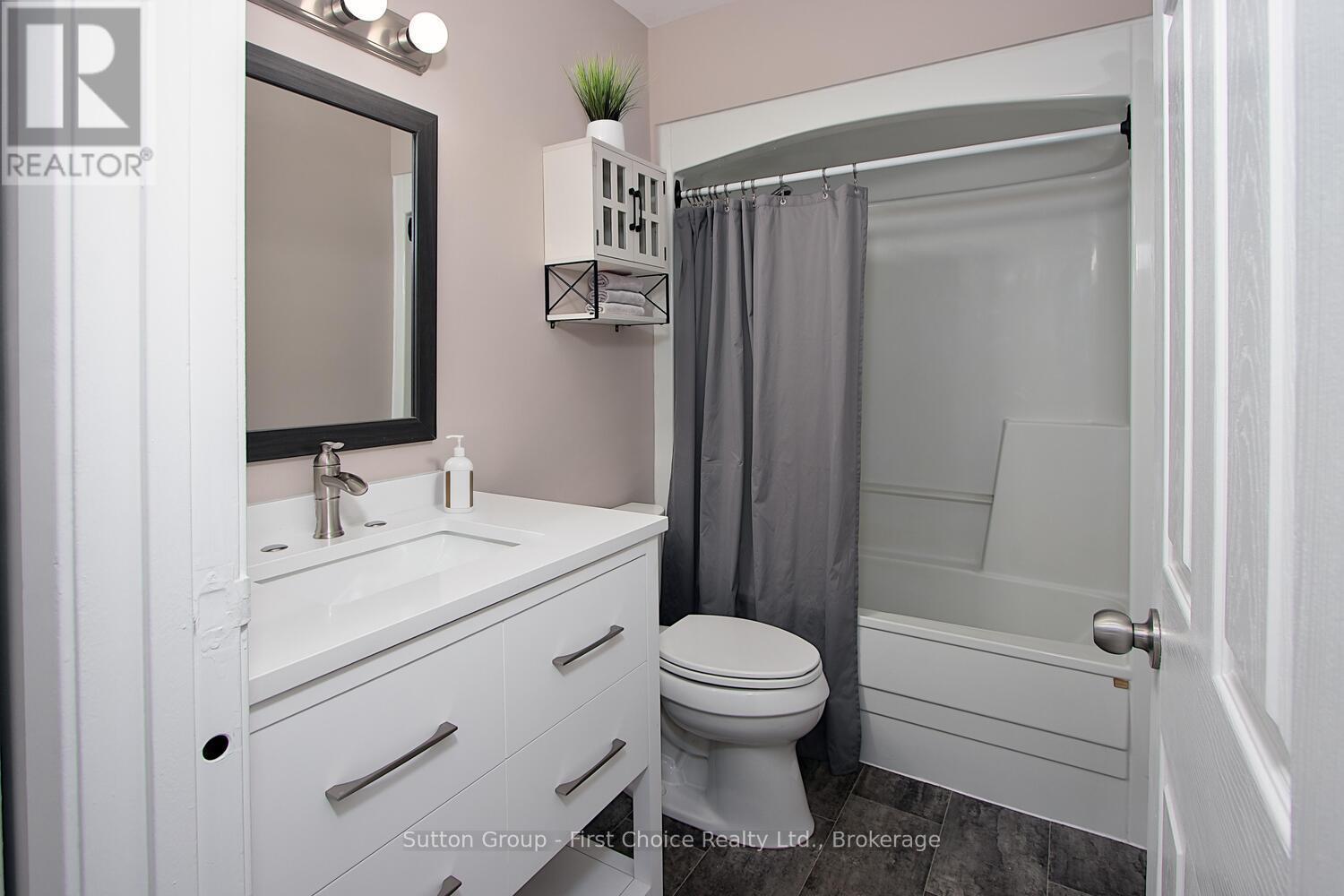 












110 - 50 CAMPBELL COURT N

,
Stratford,




Ontario
N5A7T6

