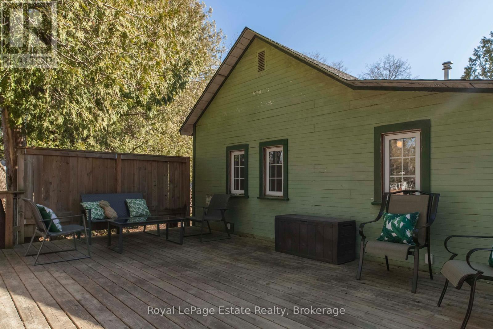 












207 FIRST STREET S

,
South Bruce Peninsula,




Ontario
N0H2G0


