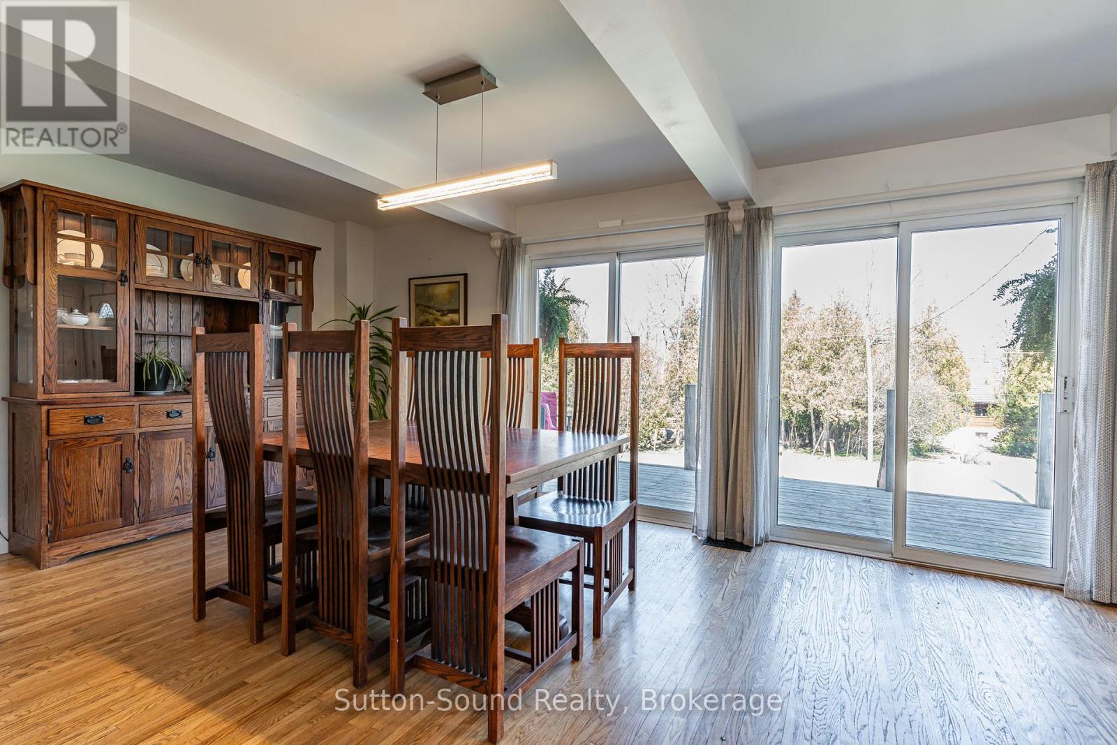












146 SUNSET BOULEVARD

,
Georgian Bluffs,




Ontario
N0H2T0

