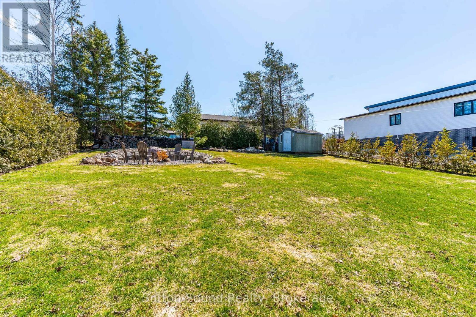 












146 SUNSET BOULEVARD

,
Georgian Bluffs,




Ontario
N0H2T0

