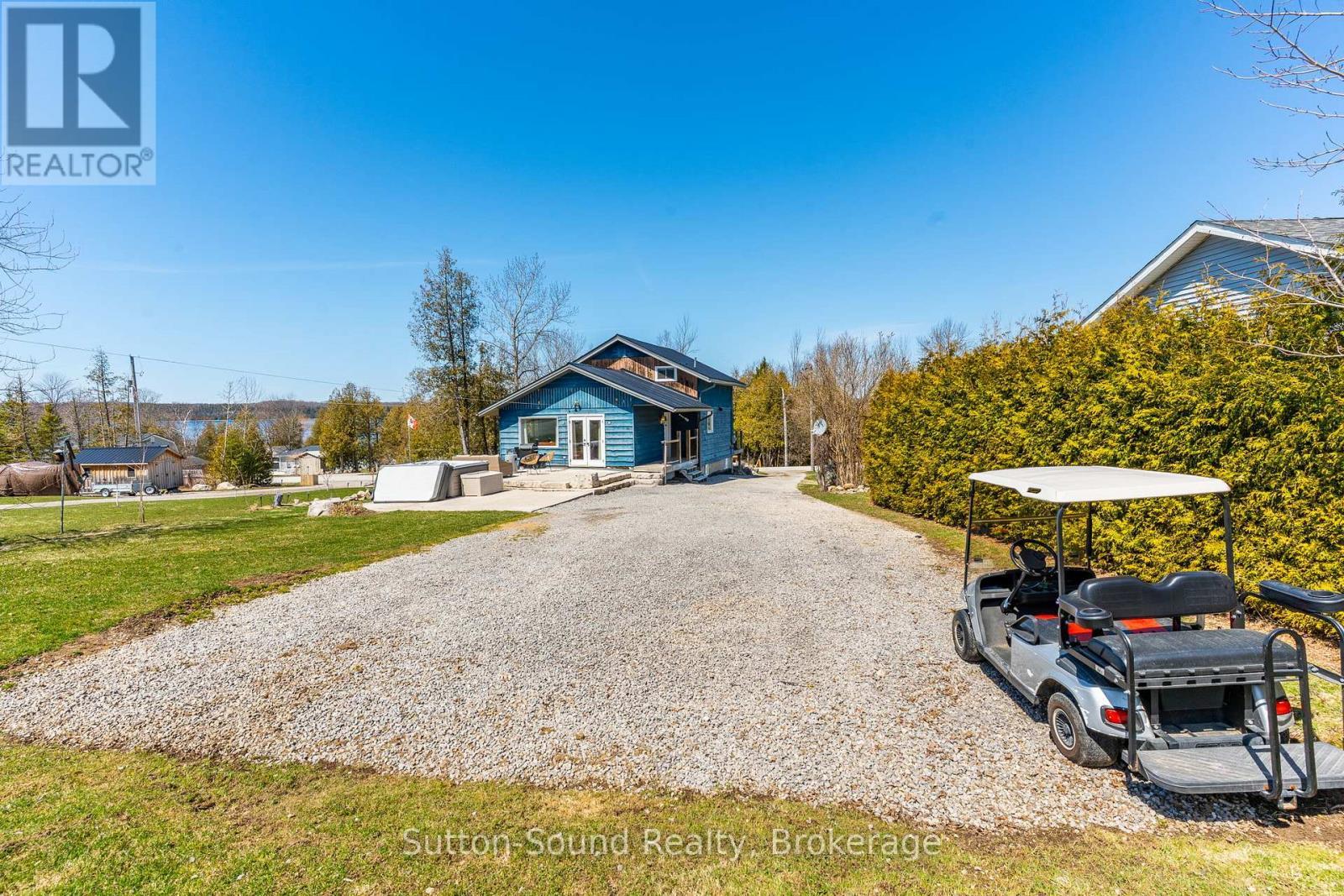 












146 SUNSET BOULEVARD

,
Georgian Bluffs,




Ontario
N0H2T0

