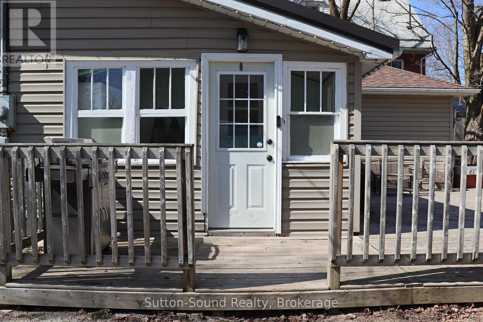 












31 YONGE STREET S

,
Arran-Elderslie,




Ontario
N0H2N0

