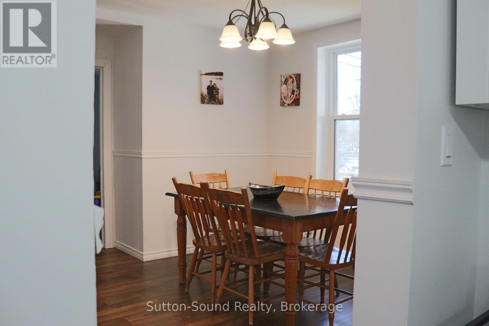 












31 YONGE STREET S

,
Arran-Elderslie,




Ontario
N0H2N0

