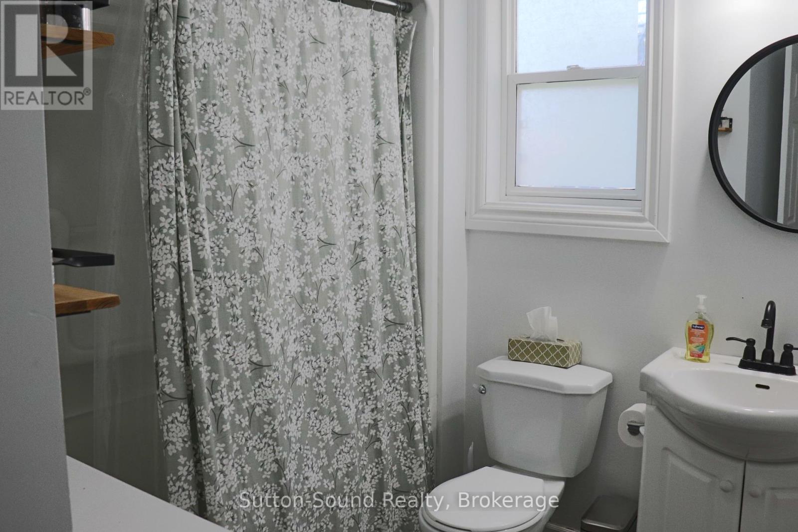 












31 YONGE STREET S

,
Arran-Elderslie,




Ontario
N0H2N0

