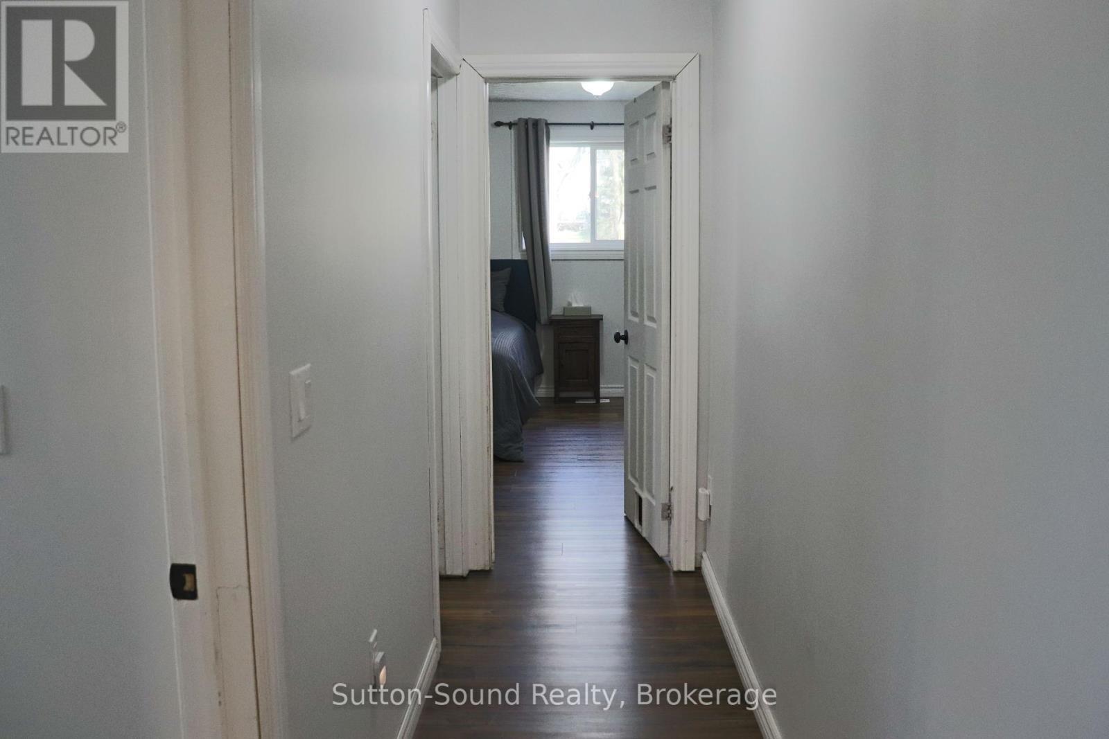 












31 YONGE STREET S

,
Arran-Elderslie,




Ontario
N0H2N0

