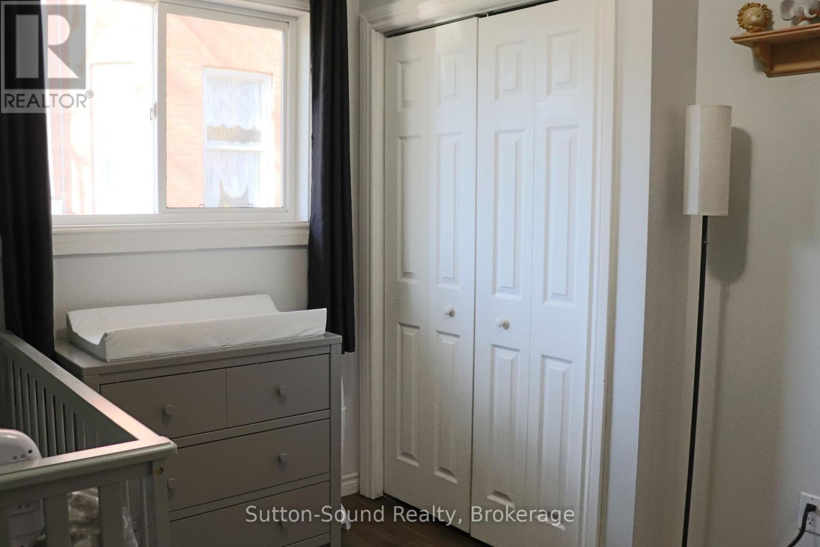 












31 YONGE STREET S

,
Arran-Elderslie,




Ontario
N0H2N0

