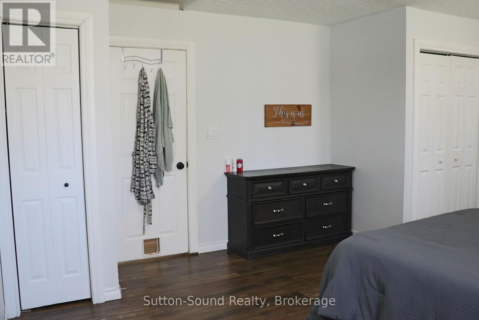 












31 YONGE STREET S

,
Arran-Elderslie,




Ontario
N0H2N0

