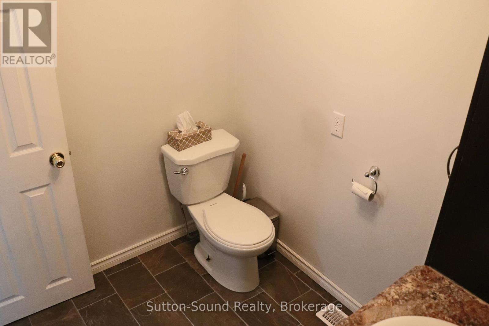 












31 YONGE STREET S

,
Arran-Elderslie,




Ontario
N0H2N0

