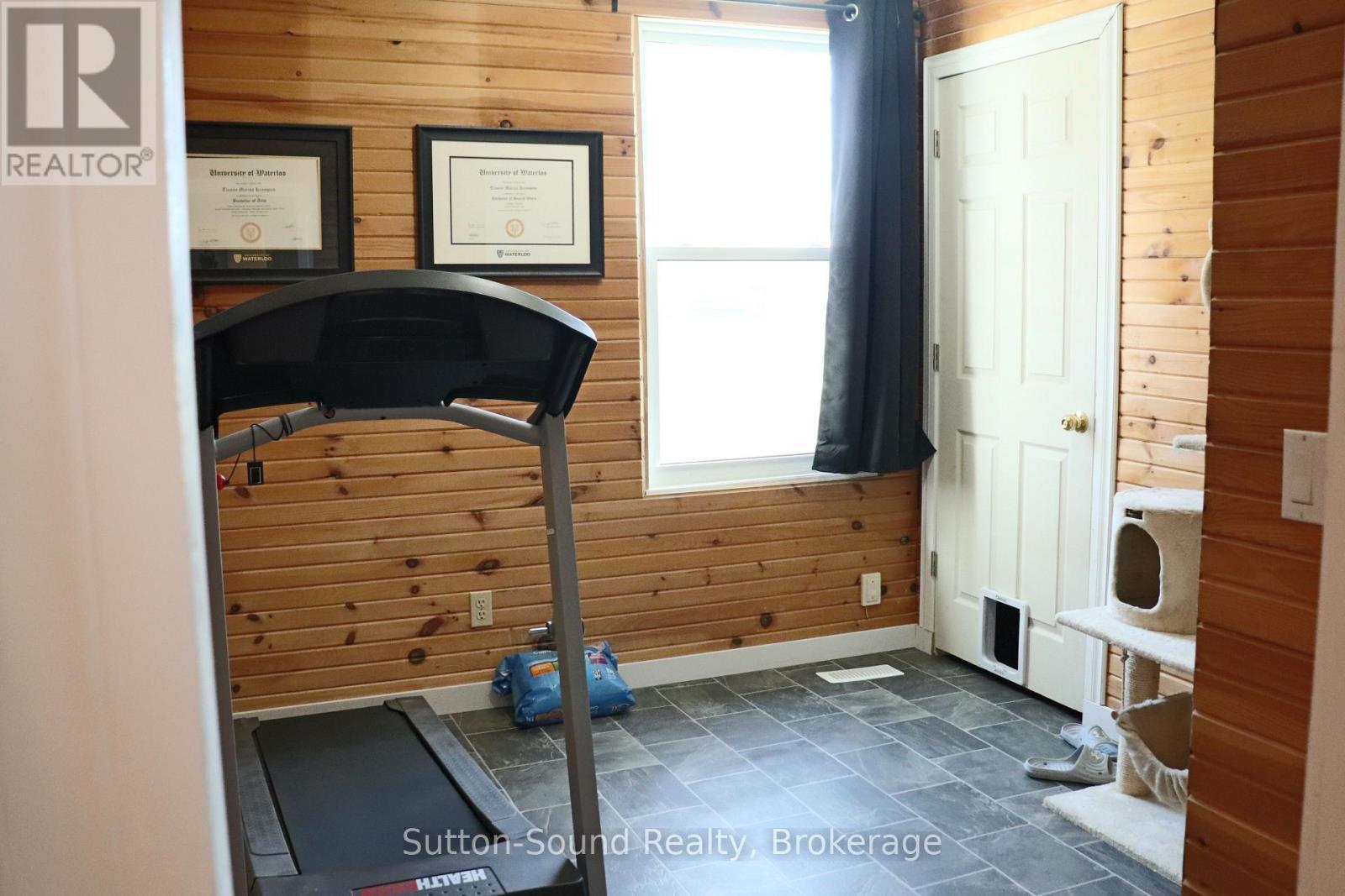 












31 YONGE STREET S

,
Arran-Elderslie,




Ontario
N0H2N0

