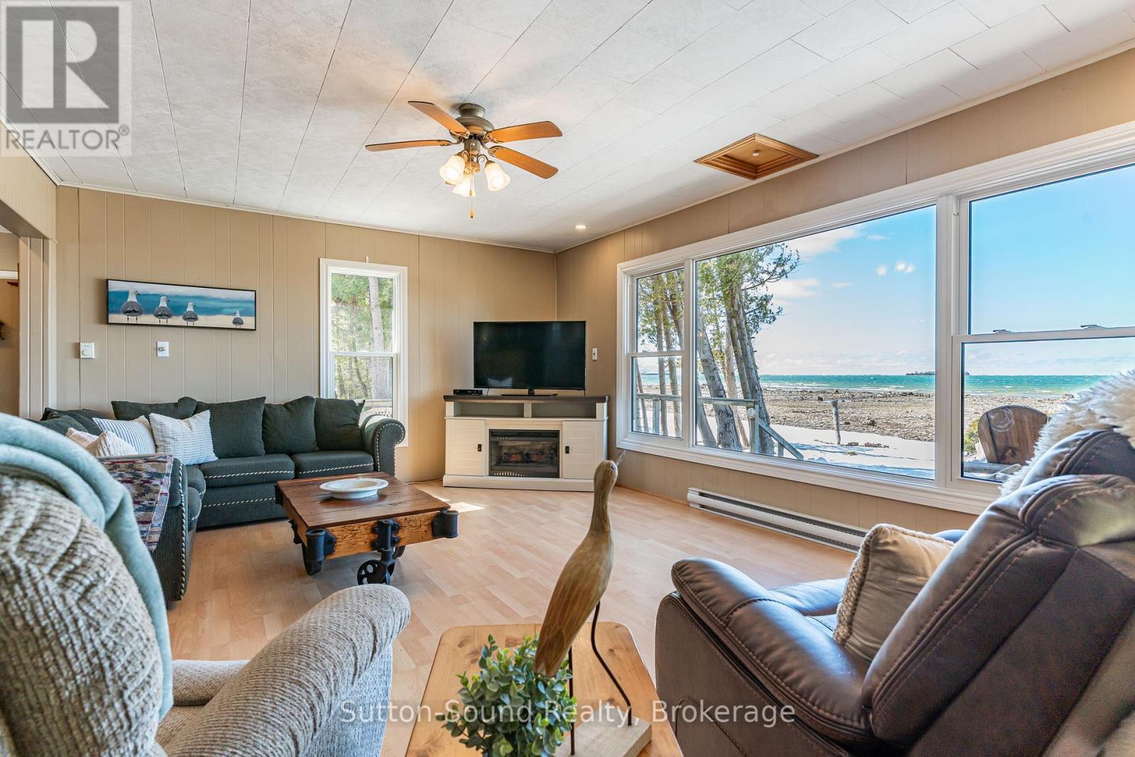 












1292 SUNSET DRIVE

,
South Bruce Peninsula,




Ontario
N0H2T0

