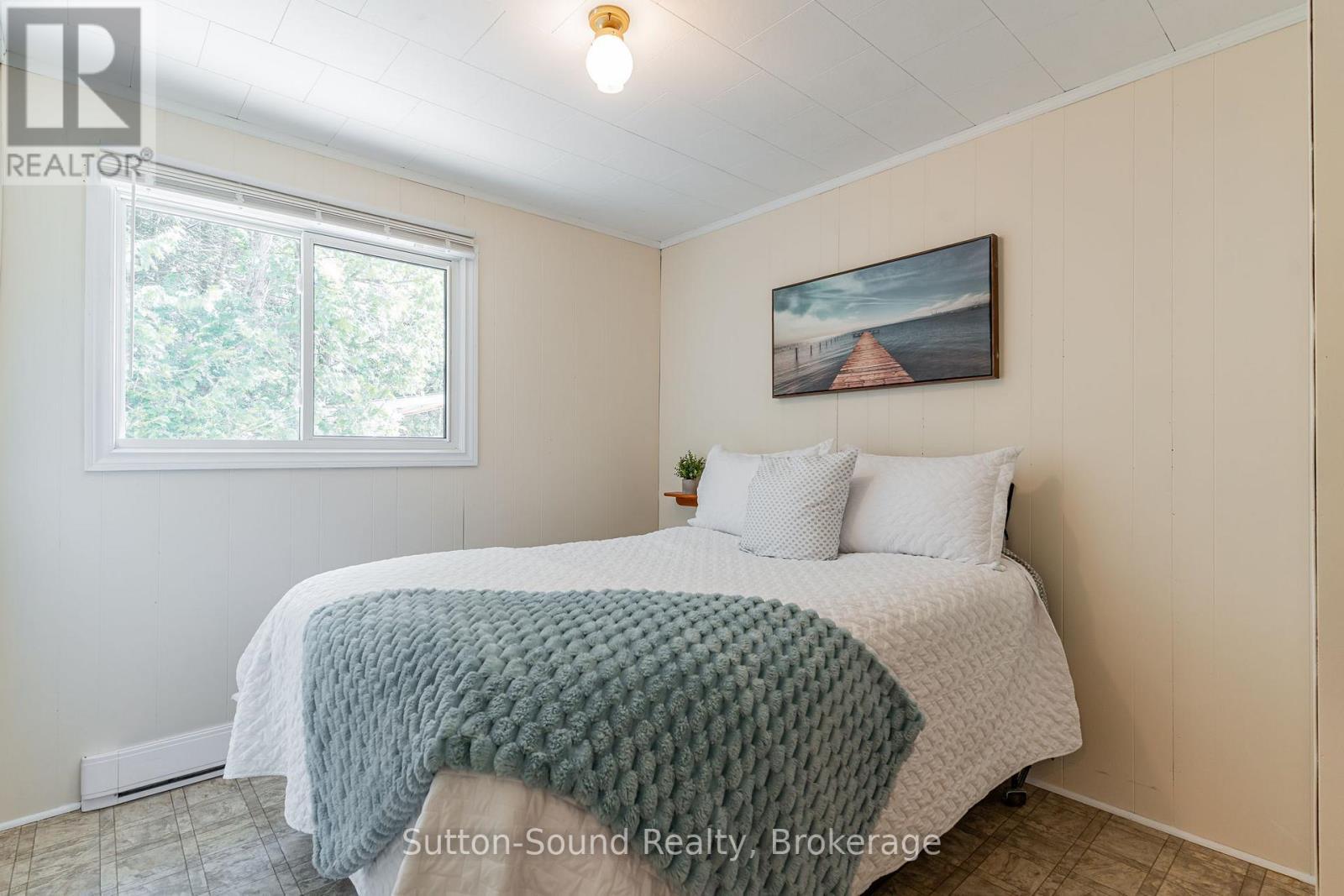 












1292 SUNSET DRIVE

,
South Bruce Peninsula,




Ontario
N0H2T0

