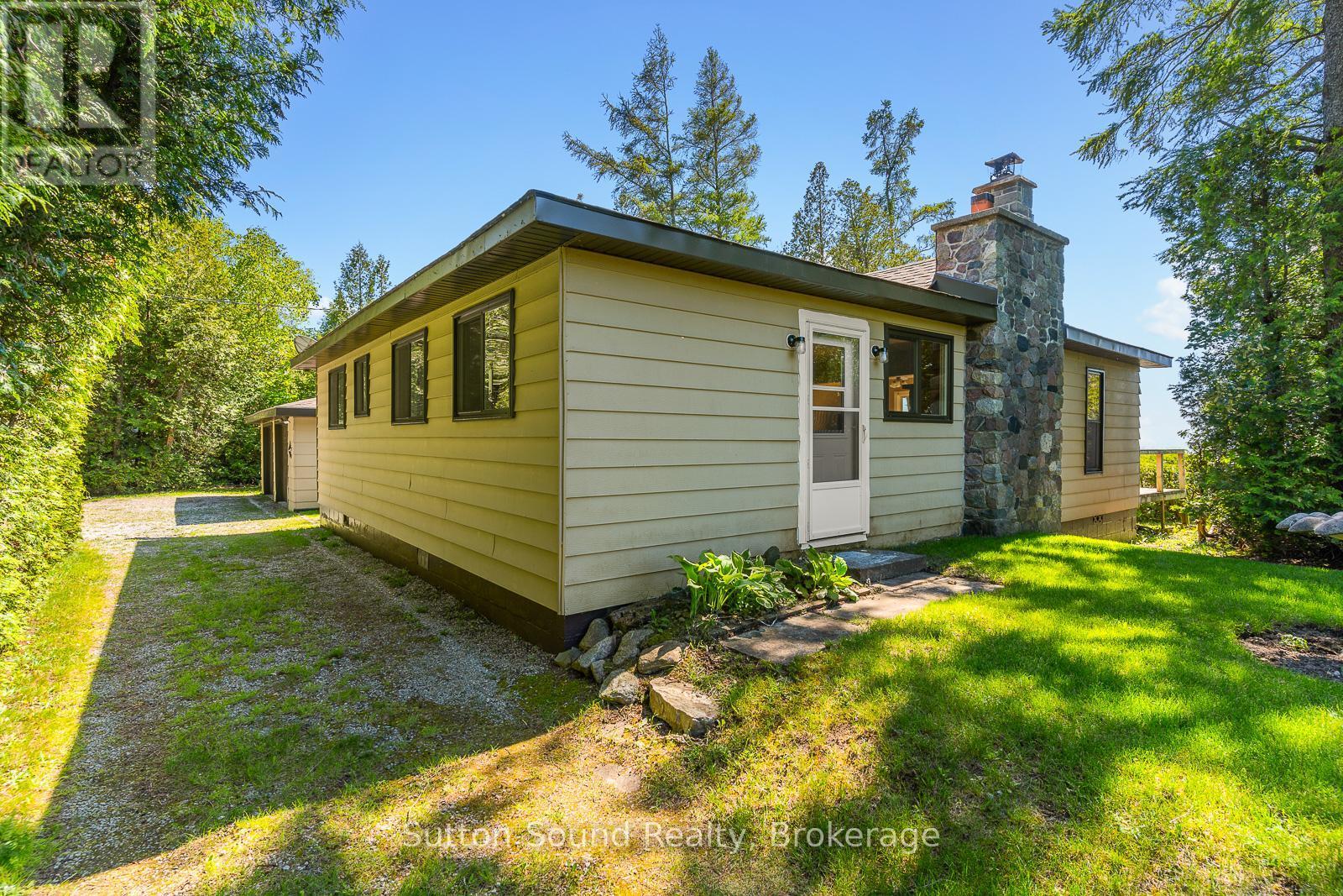 












1292 SUNSET DRIVE

,
South Bruce Peninsula,




Ontario
N0H2T0

