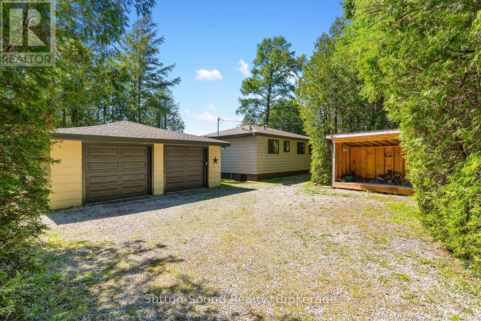 












1292 SUNSET DRIVE

,
South Bruce Peninsula,




Ontario
N0H2T0

