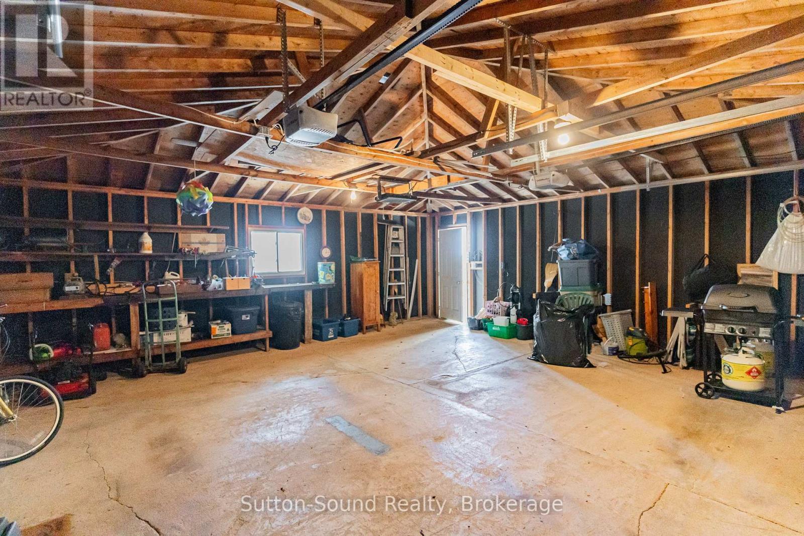 












1292 SUNSET DRIVE

,
South Bruce Peninsula,




Ontario
N0H2T0

