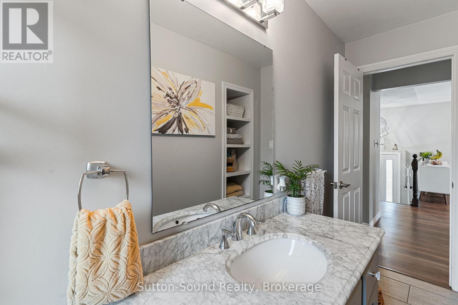 












403 SIMCOE AVENUE

,
South Bruce Peninsula,




Ontario
N0H2G0

