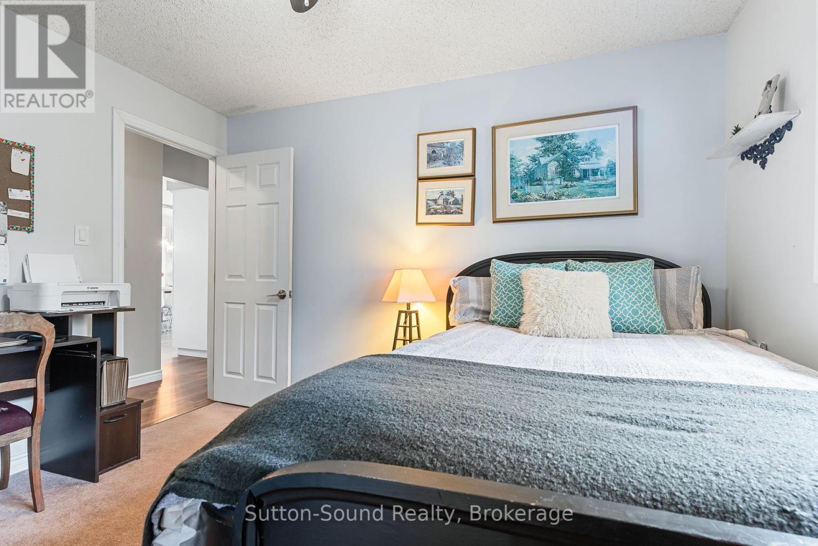 












403 SIMCOE AVENUE

,
South Bruce Peninsula,




Ontario
N0H2G0

