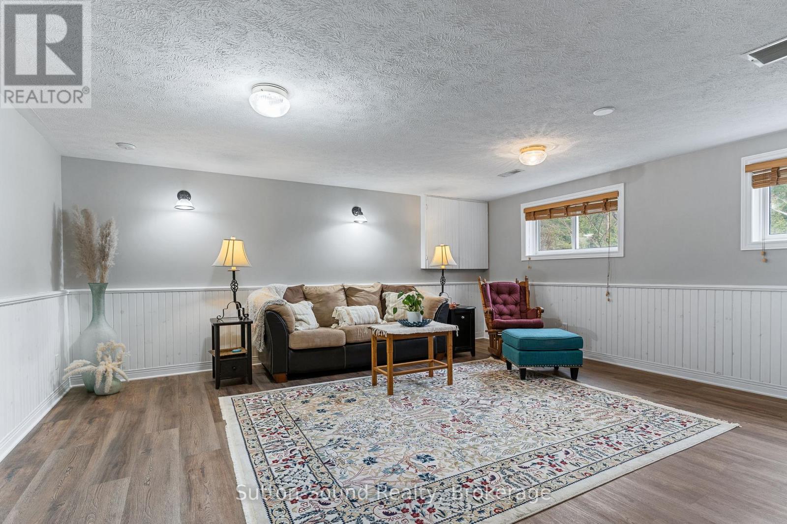 












403 SIMCOE AVENUE

,
South Bruce Peninsula,




Ontario
N0H2G0

