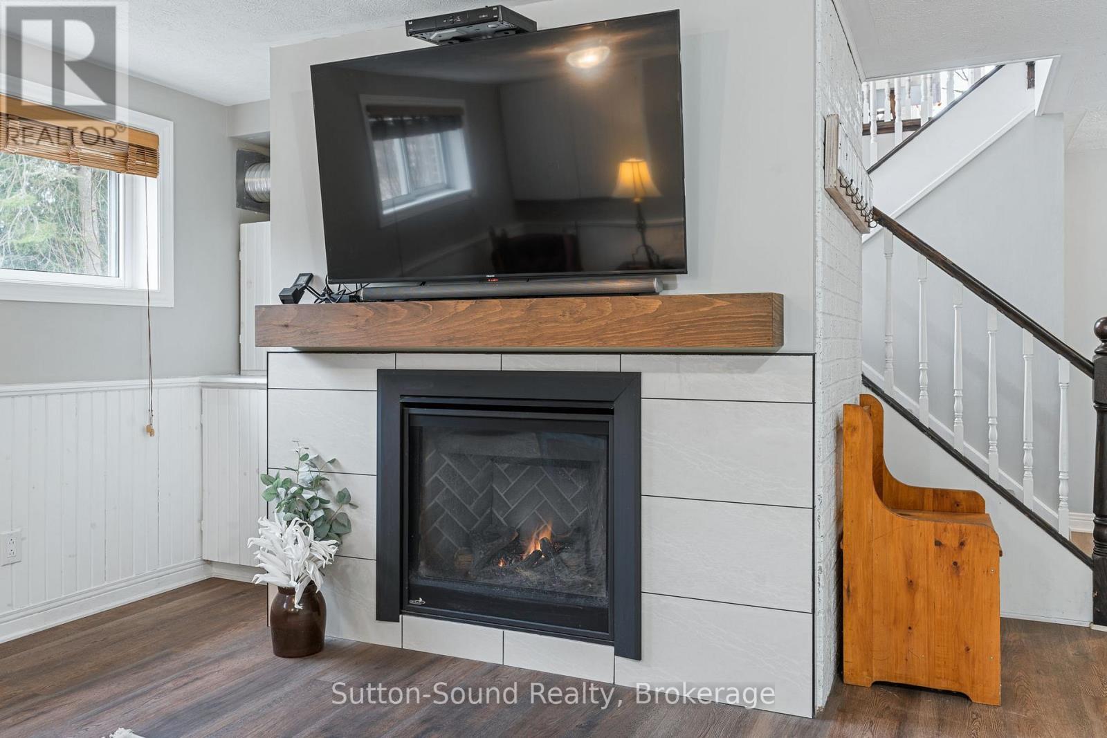 












403 SIMCOE AVENUE

,
South Bruce Peninsula,




Ontario
N0H2G0

