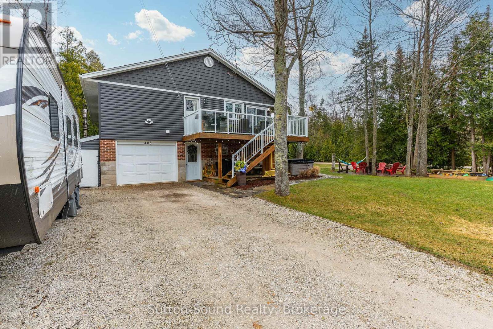 












403 SIMCOE AVENUE

,
South Bruce Peninsula,




Ontario
N0H2G0


