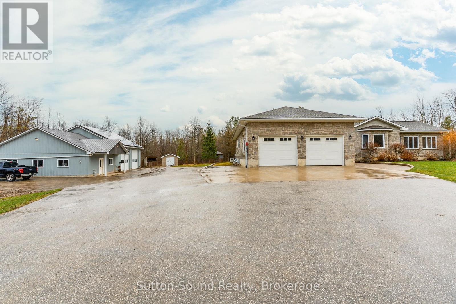 












133 PARK STREET

,
Georgian Bluffs,




Ontario
N4K6V5

