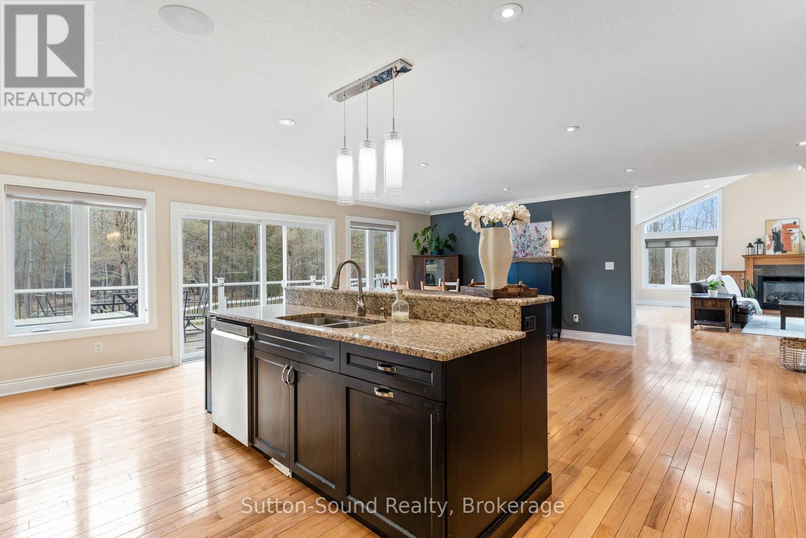 












133 PARK STREET

,
Georgian Bluffs,




Ontario
N4K6V5

