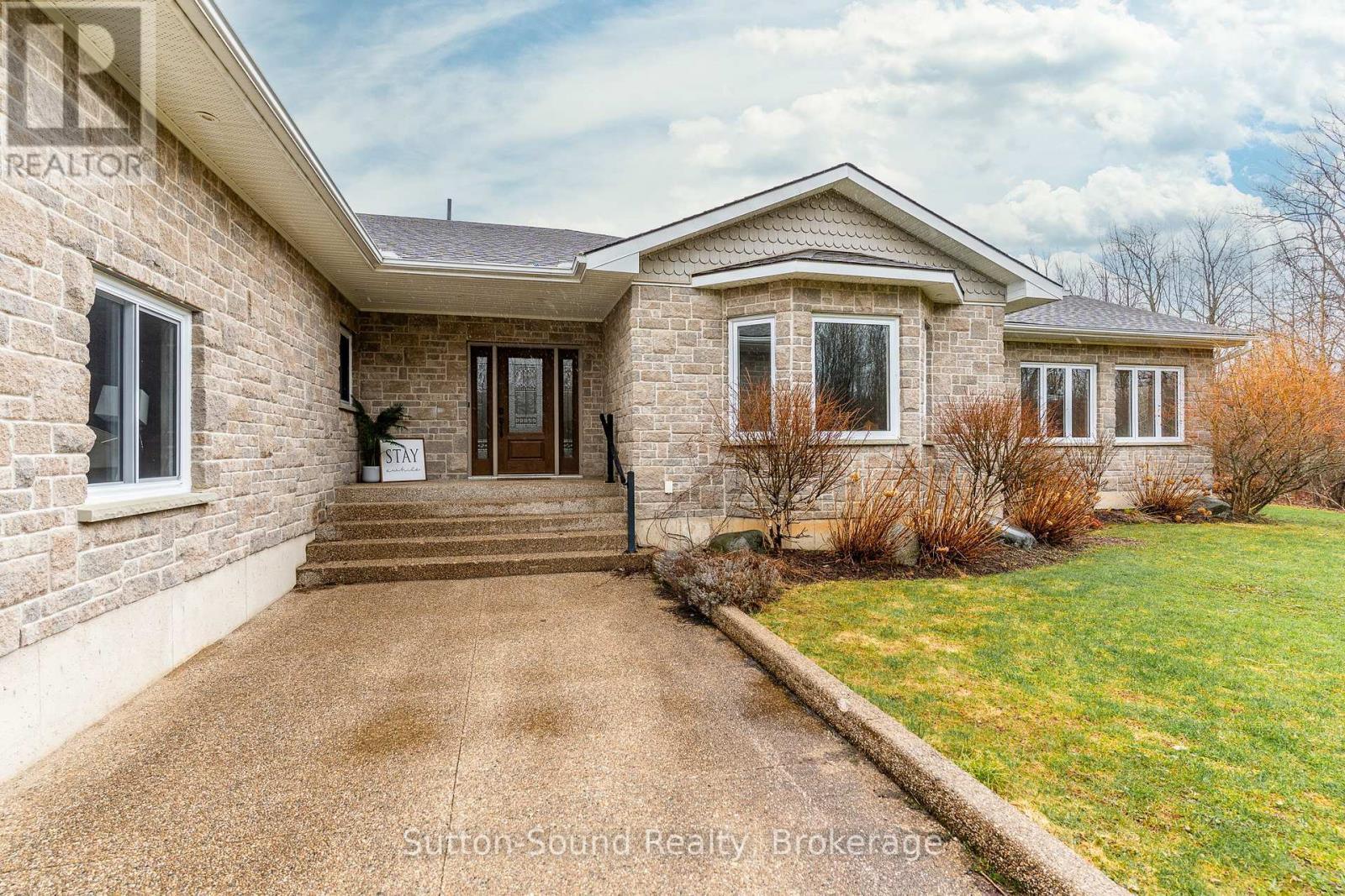 












133 PARK STREET

,
Georgian Bluffs,




Ontario
N4K6V5

