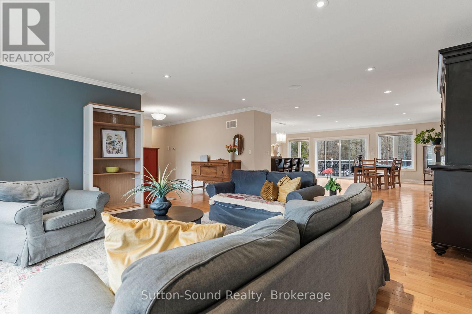 












133 PARK STREET

,
Georgian Bluffs,




Ontario
N4K6V5

