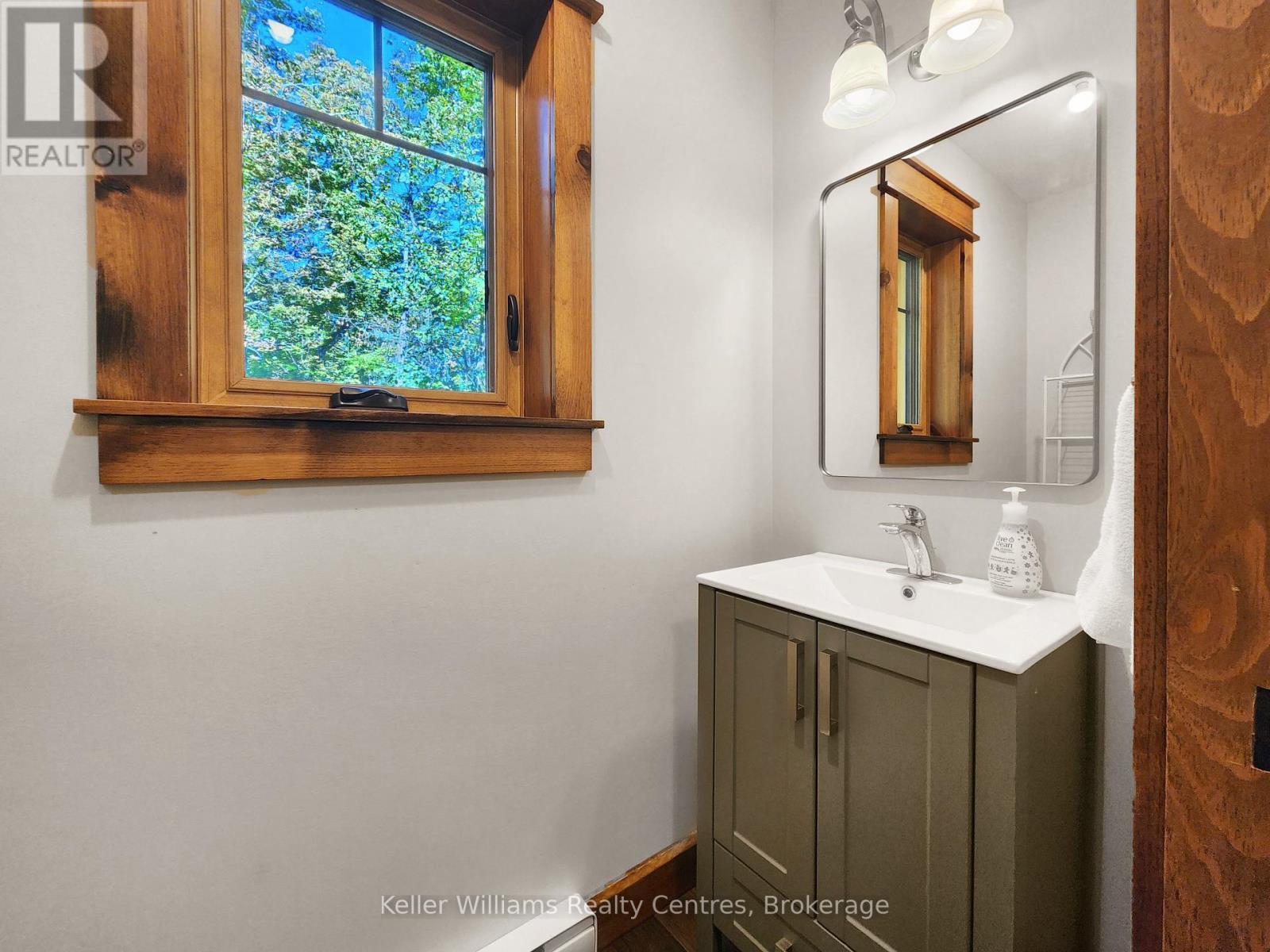 












1019 BRUCE ROAD 9

,
South Bruce Peninsula,




Ontario
N0H2T0

