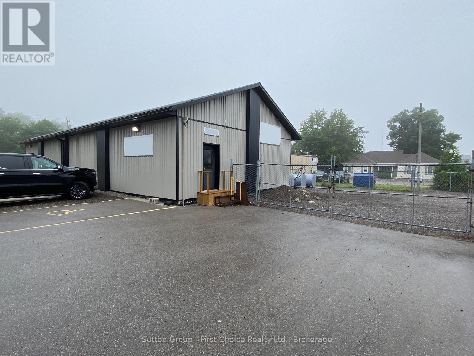 












117 HURON STREET

,
Zorra (Embro),




Ontario
N0J1J0

