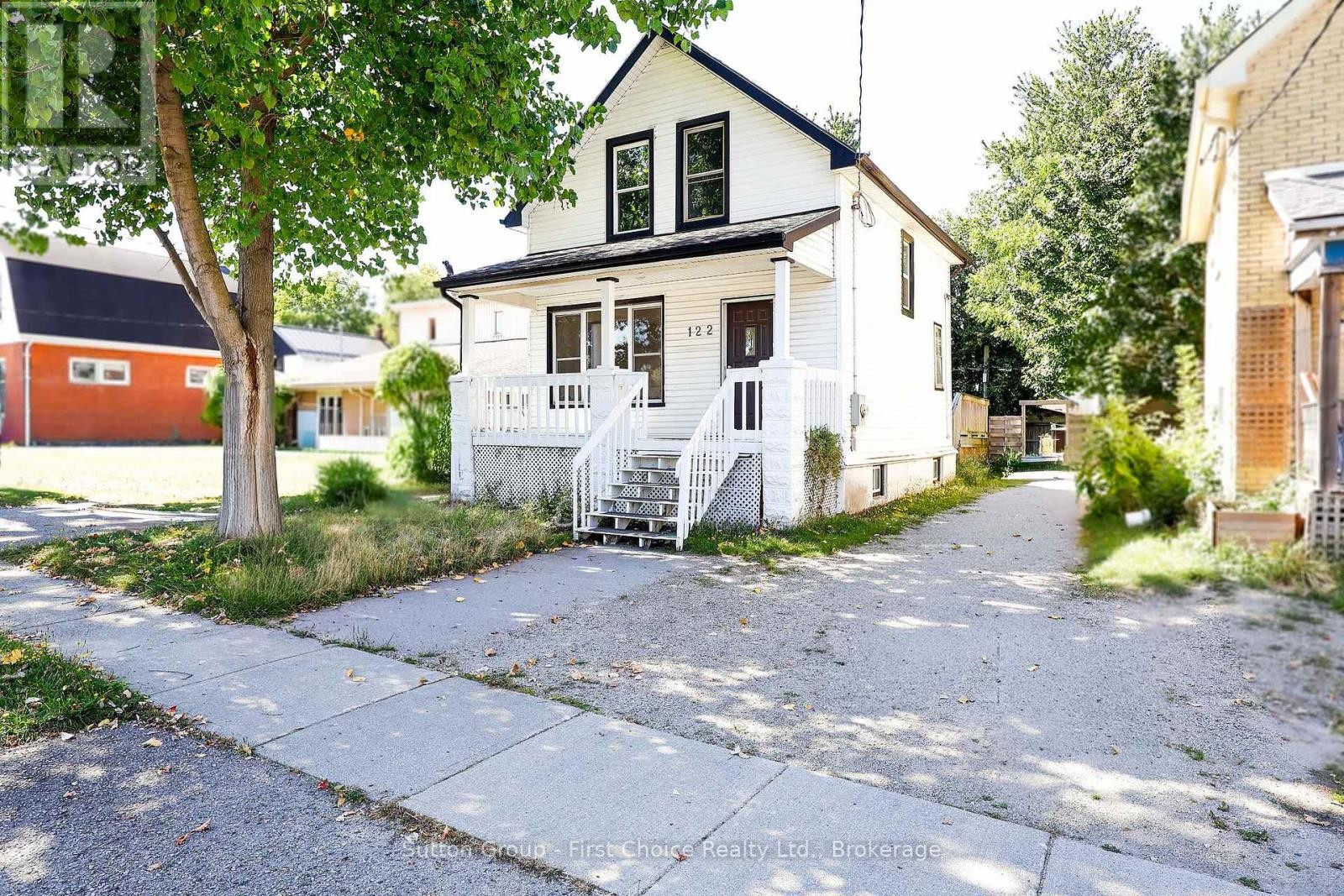 












122 TRINITY STREET

,
Stratford,




Ontario
N5A4P6

