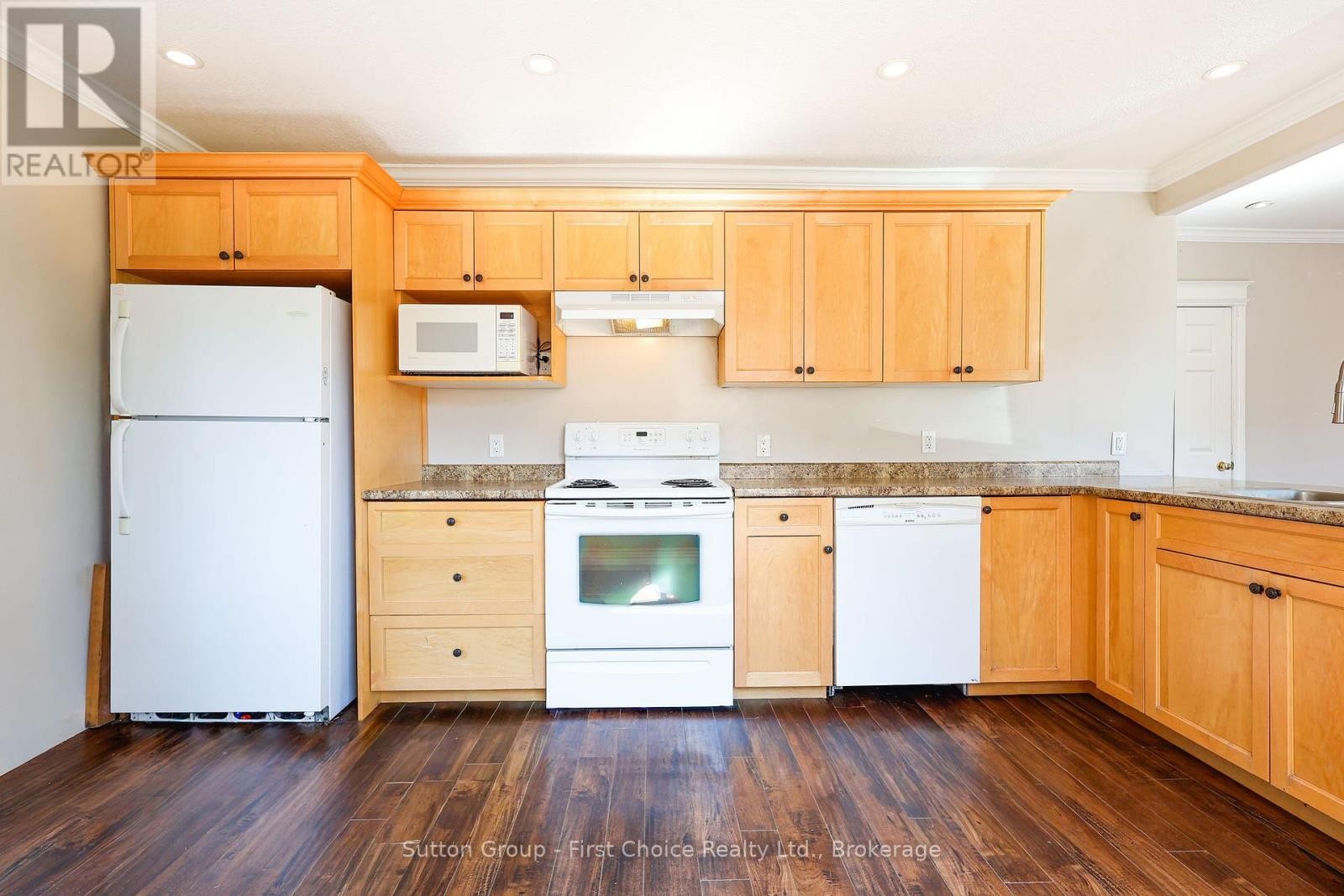 












122 TRINITY STREET

,
Stratford,




Ontario
N5A4P6

