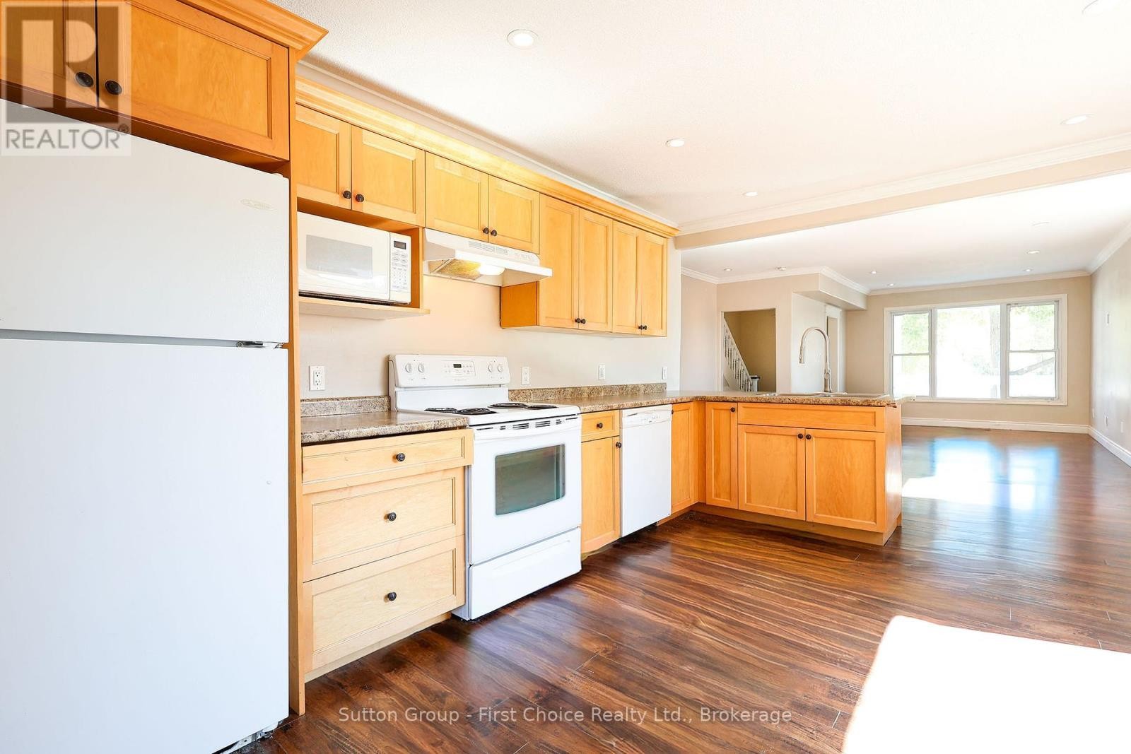 












122 TRINITY STREET

,
Stratford,




Ontario
N5A4P6

