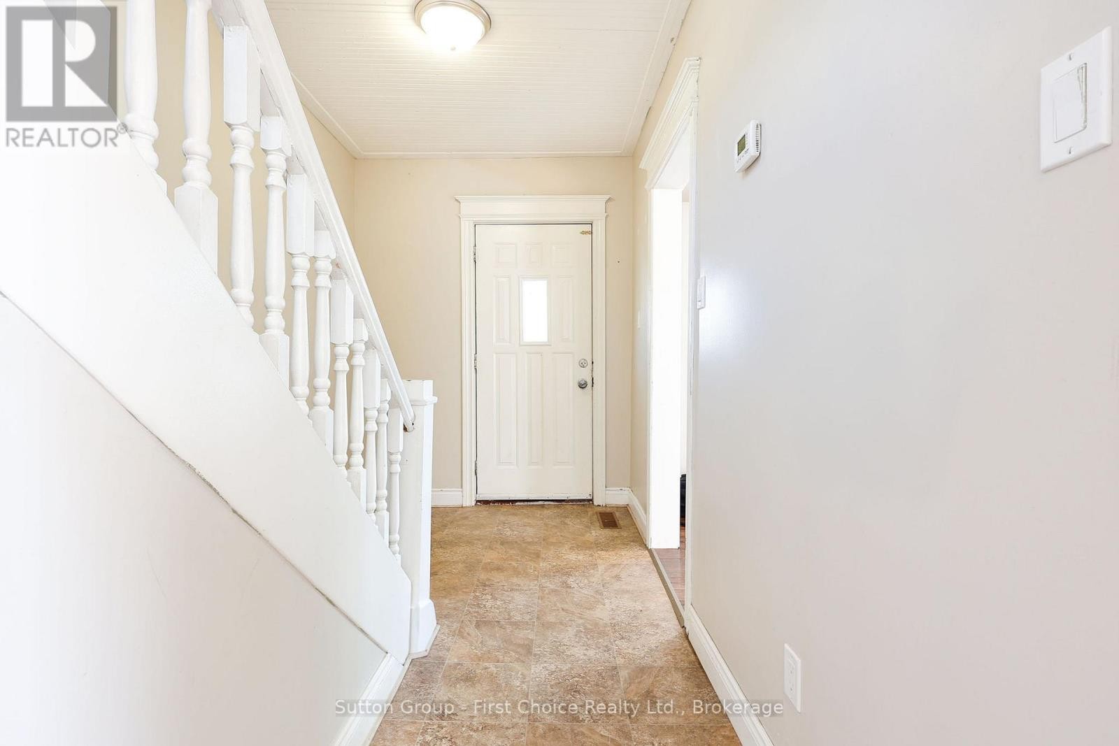 












122 TRINITY STREET

,
Stratford,




Ontario
N5A4P6

