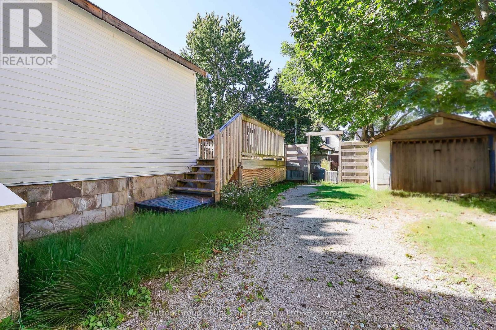 












122 TRINITY STREET

,
Stratford,




Ontario
N5A4P6

