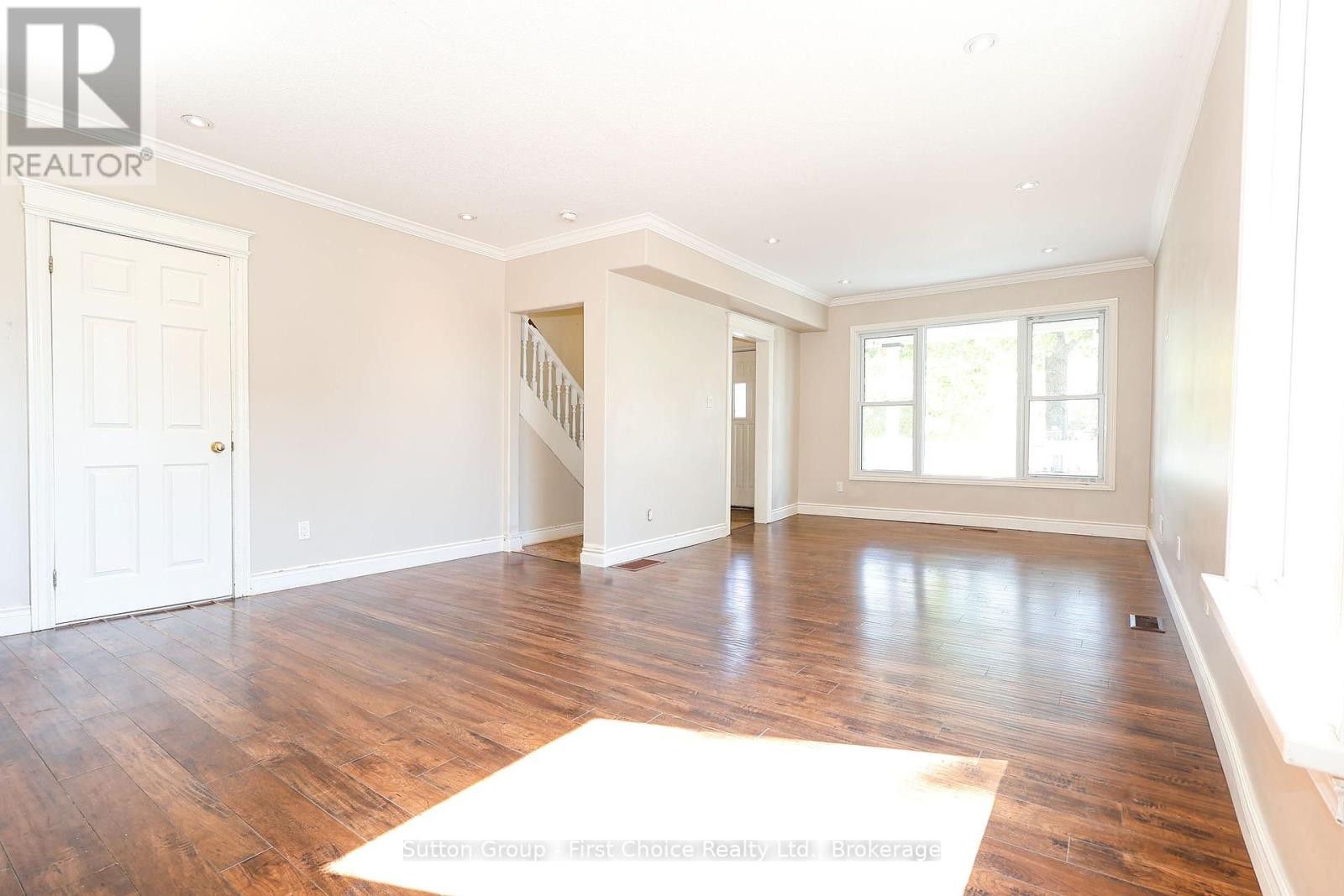 












122 TRINITY STREET

,
Stratford,




Ontario
N5A4P6

