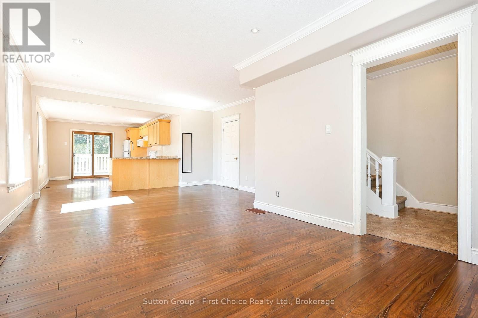 












122 TRINITY STREET

,
Stratford,




Ontario
N5A4P6

